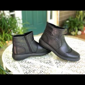 Easy Street Boots